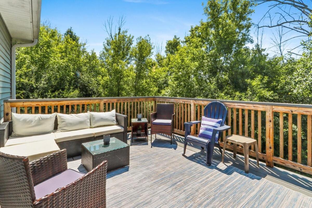 Villa Como Lake Views On Deck - Screened-In Porch - Professional Decor - Fireplaces -Short Walk To Lake Lake Geneva Exterior foto